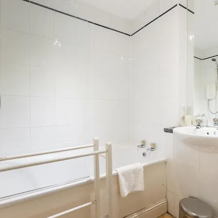 Amazing Castle View * Edinburgh