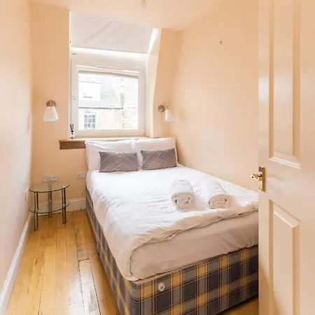 Apartment Amazing Castle View Edinburgh