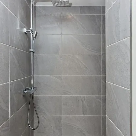 Free Parking West End Apartament Edynburg