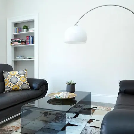 Apartment Bright 2 Bedroom Flat Next To Meadows Park *