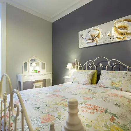 Cosy Near Centre אדינבורו