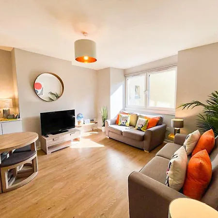 Charming Old Town 2 Bed Apt, 2mins From Royal Mile