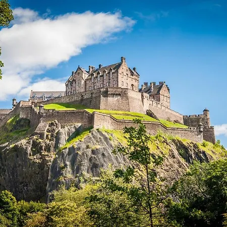 Spacious Ground Floor Super King Gasthof Edinburgh