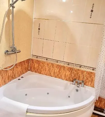 Pensión Central Deluxe - Excellent Location - Five Star Amenities - Free Parking