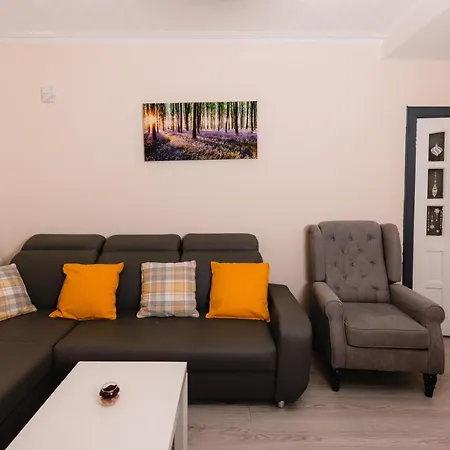 Old Town Central Apartments By The Meadows Appartamento