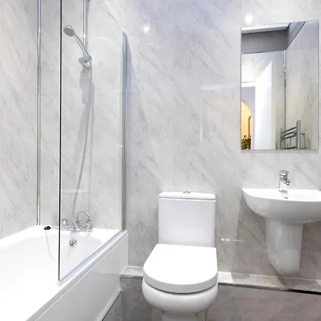 Altido Stylish 4-bed Flat In Old Town Apartamento Edimburgo