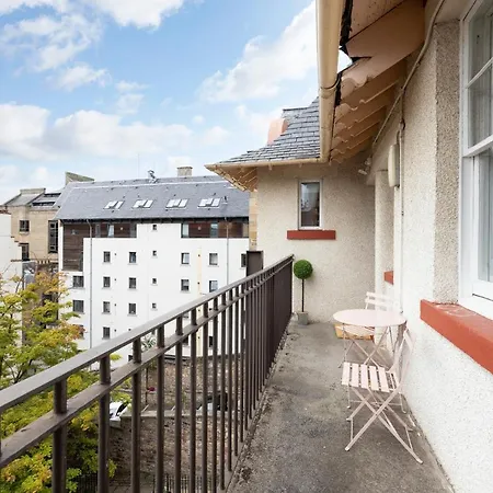 Apartment Altido Stylish 4-bed Flat In Old Town Edinburgh