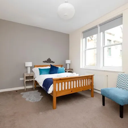 Altido Stylish 4-bed Flat In Old Town *