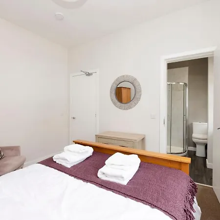 Altido Stylish 4-bed Flat In Old Town * Edimburgo