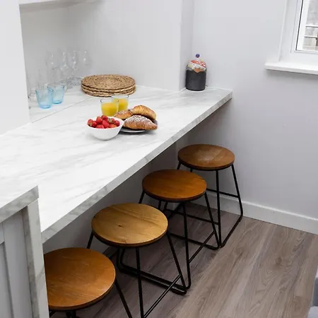 Apartamento Altido Stylish 4-bed Flat In Old Town