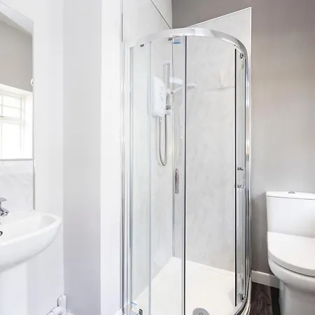 Altido Stylish 4-bed Flat In Old Town *