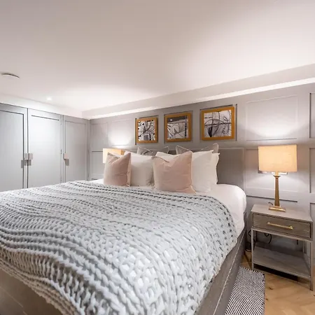 No1 - New Town Apartament *