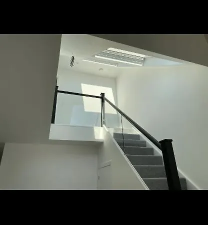 Dom wakacyjny Perfect 4 Bedroom 2 Bathroom