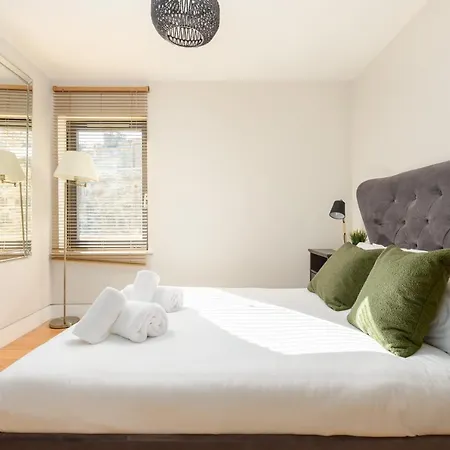 Apartment Modern Mews - New Town Edinburgh