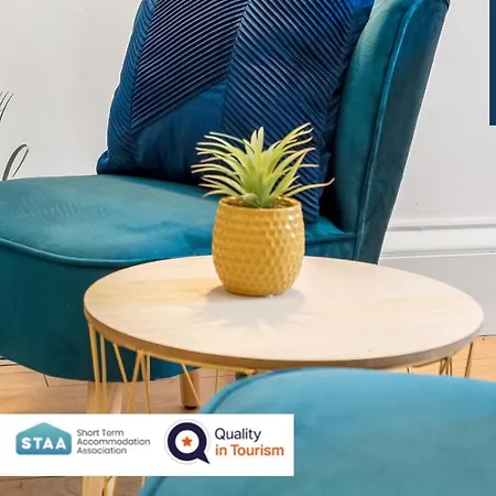 Cosy 1 Bed Main Door In Lovely Leith, Favourite For Tourists, Relocation, Businesses, Long Stays Welcome Edinburgh