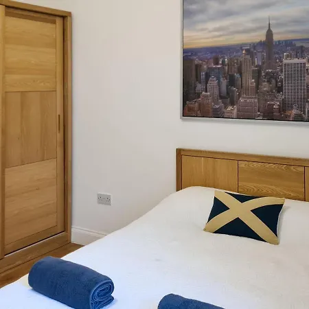 Holiday home Thirlestane *