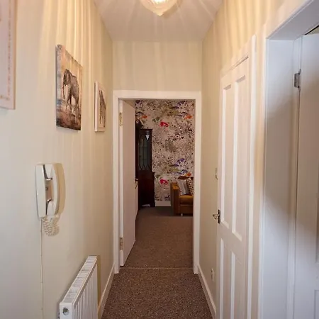 Cosy One Bedroom Flat In Center *