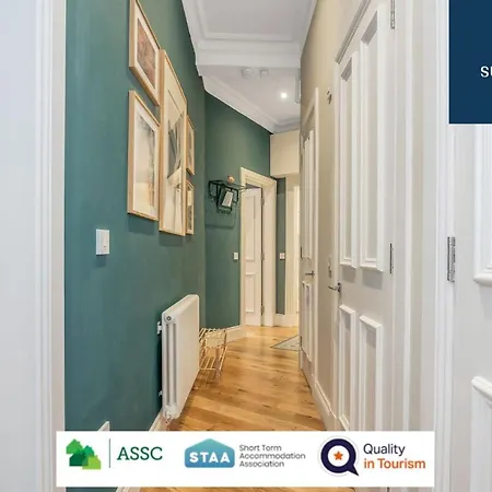 2 Bed Grassmarket By Sunrise Short Lets Apartment Edinburgh
