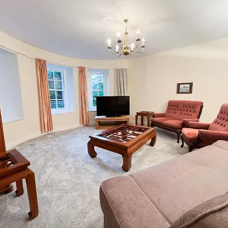 Spacious Flat Sleeps 8 Near Princes Street Apartament Edynburg