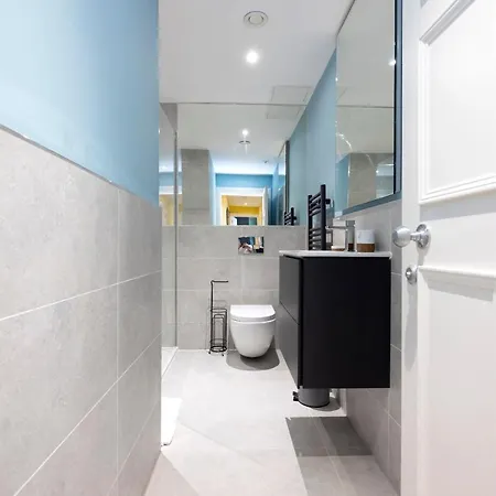 Appartamento Joivy Inviting Flat At The Heart Of Edimburgo