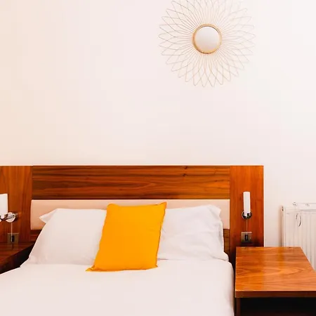Super Central 4 Bedrooms By Calton Hill Apartment