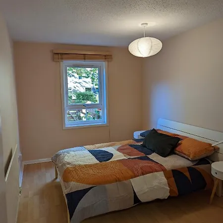 Family Friendly Garden Flat Apartamento