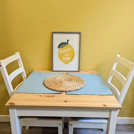 Family Friendly Garden Flat Apartamento