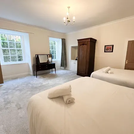 Lägenhet Spacious Flat Sleeps 8 Near Princes Street Edinburg