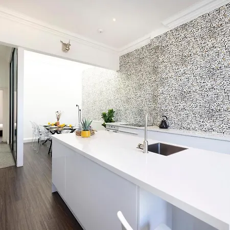 Joivy Delightful Flat With Parking Апартаменты