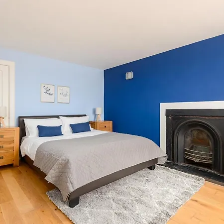 Apartment 2br New Town Garden