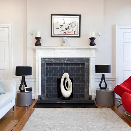 Joivy Contemporary Flat In The New Town Edinburgh