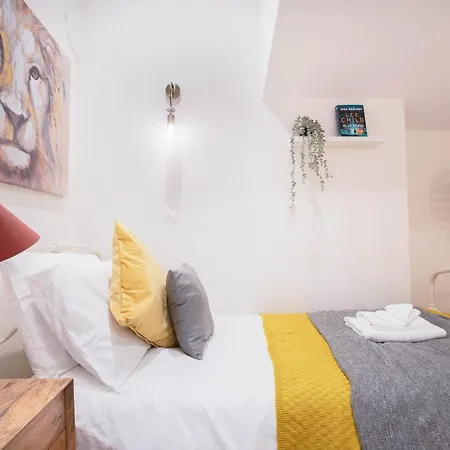 Meadowbank 3-bed Apartment