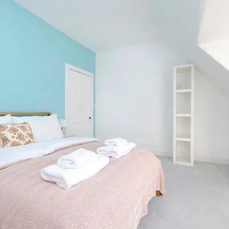 Joivy Delightful Flat With Parking Edinburgh