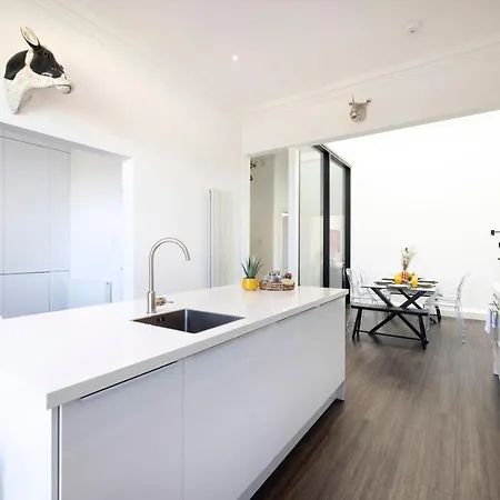 Joivy Delightful Flat With Parking