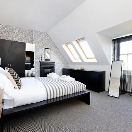 Joivy Delightful Flat With Parking