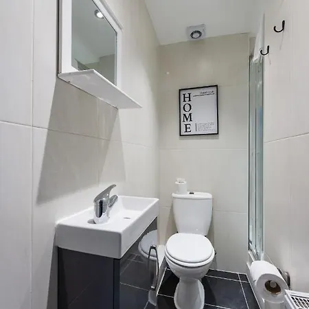 Lovely 1-bedroom In * Edimburgo