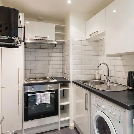 Downtown And 1 Bed In Édimbourg