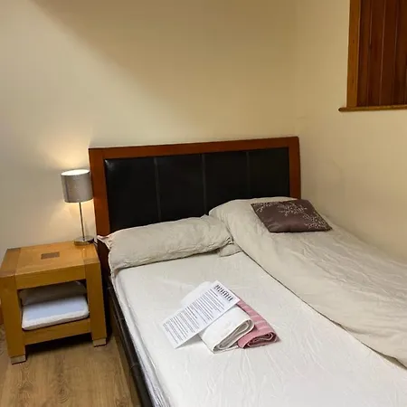 Edinb&b