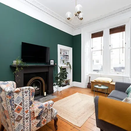 Altido Striking Apt Near Fountain Park Appartement Edinburgh