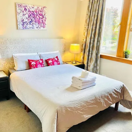 Leith Walk Budget * Edimburgo