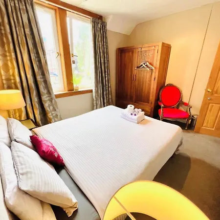 Leith Walk Budget * Edinburgh