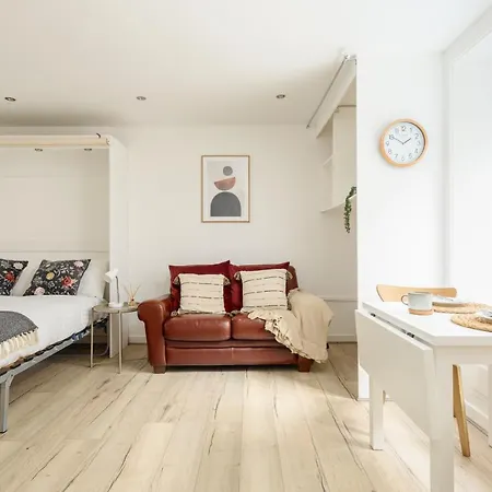 Near Usher Hall & Castle Appartement *