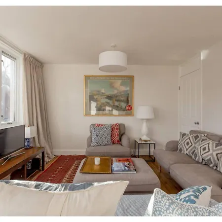 Apartment Altido Stylish Townhouse In Cool Stockbridge *