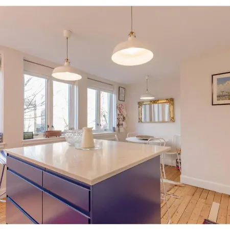 Altido Stylish Townhouse In Cool Stockbridge Apartment Edinburgh