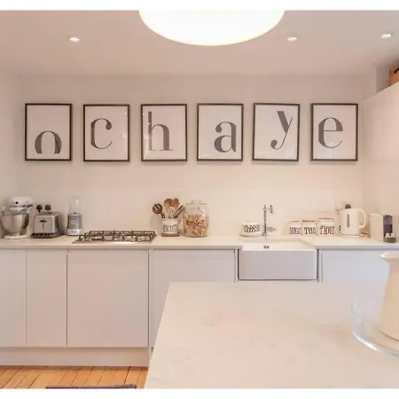 Altido Stylish Townhouse In Cool Stockbridge * Edinburgh
