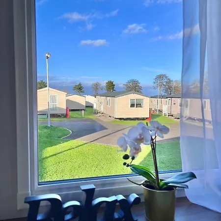 Campingplatz Lovely 3 Bedroom In Seton Wi-fi Xbox EDI