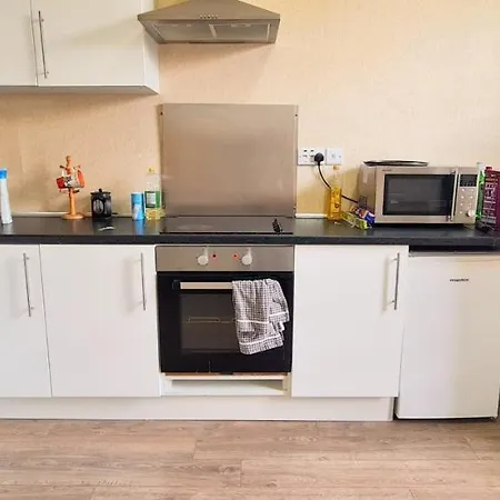 게스트하우스 Spacious Ensuite In Centre - Five Star Amenities - Excellent Location