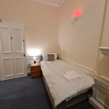 Pilrig St Vendégház *