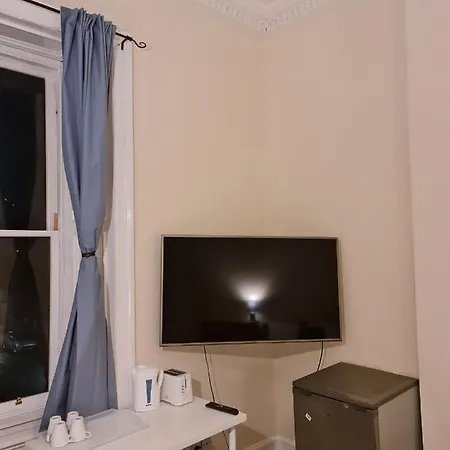 Pilrig St Guest house