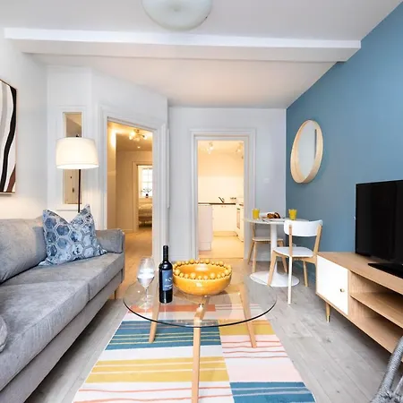 Joivy Modern Flats In New Town Apartment *